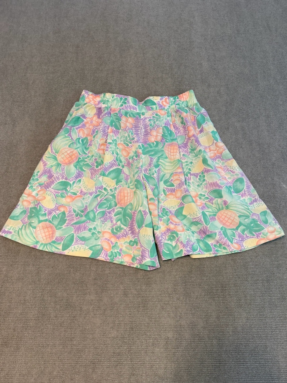 Vintage Tropical Fruit Culotte Shorts USA Pastel Resort Vacation Core 8 Petite